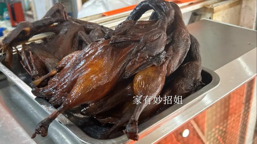 2025新奥历史开奖结果和烤鸭为何20多元一只与烤鸭为何20多元一只呢